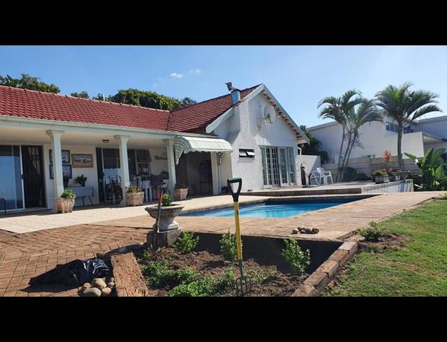 5 BEDROOM HOUSE FOR SALE IN UVONGO